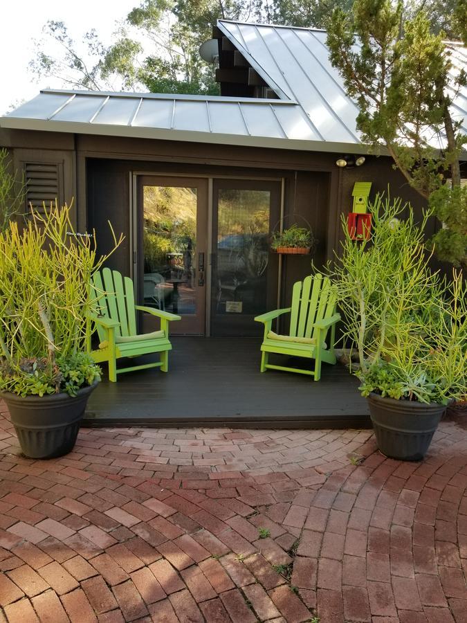 Rainbow Guest House 폴브룩 외부 사진